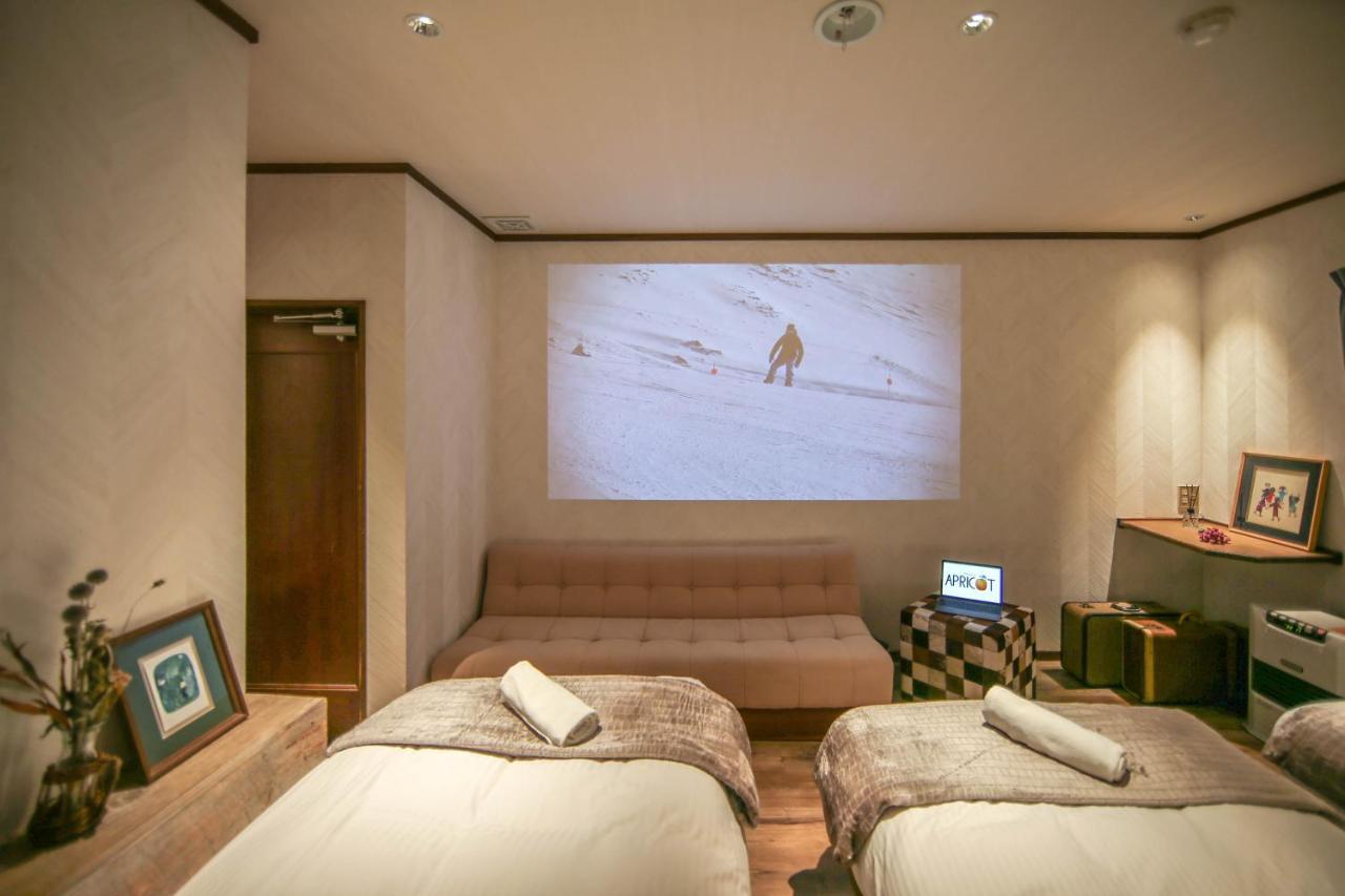 Apricot Pension Hakuba Exterior foto